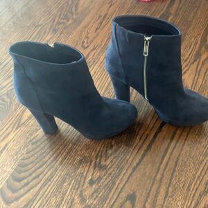 Sole society Josslyn navy booties